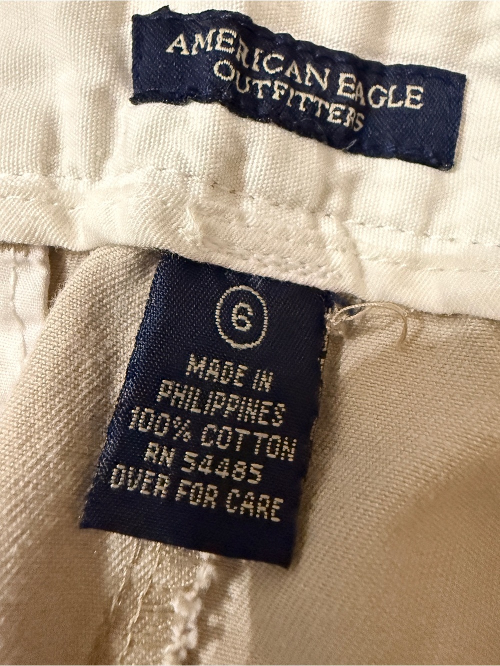 American Eagle Tan Khaki Chino Shorts Women’s Size 6 Casual Summer Preppy - Picture 2 of 5